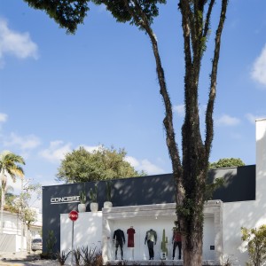 Fachada vista da Rua Agostinho Caporali. (Ar:Co – Arquitetura Cooperativa).