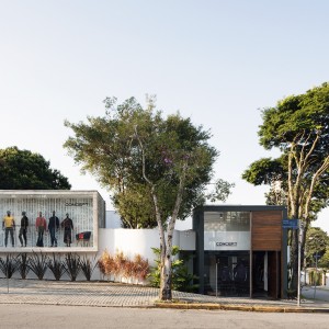 Fachada vista da Rua Capitão Manoel Rudge. (Ar:Co – Arquitetura Cooperativa).