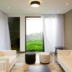 Vista da sala de estar. (Ar:Co – Arquitetura Cooperativa).