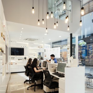 Vista interna da loja 9. (Ar:Co – Arquitetura Cooperativa).