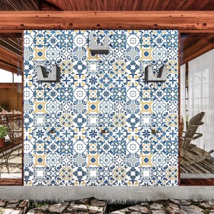 Vista do painel do lado externo. (Ar:Co – Arquitetura Cooperativa).