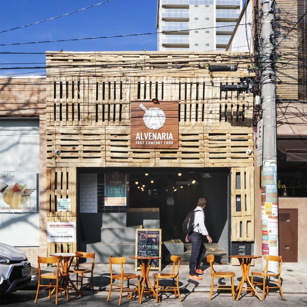 Fachada do Restaurante. (Ar:Co – Arquitetura Cooperativa).