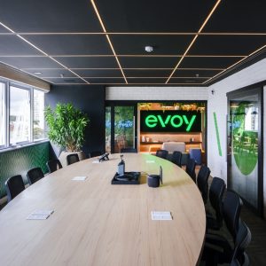 Sala de Reuniões. (Ar:Co – Arquitetura Cooperativa).