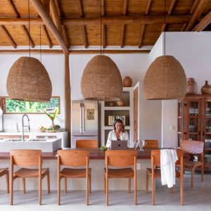 Vista da Cozinha para a Piscina. (Ar:Co – Arquitetura Cooperativa).