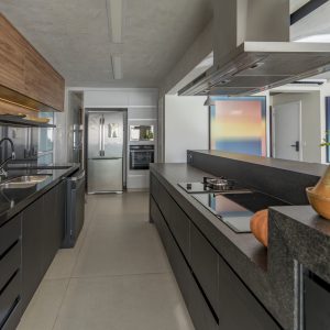 Cozinha. (Ar:Co – Arquitetura Cooperativa).